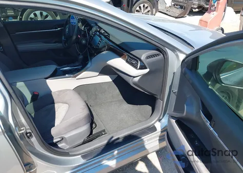 2020 Toyota Camry Le из США, поврежденный, VIN 4T1C11AK0LU348969